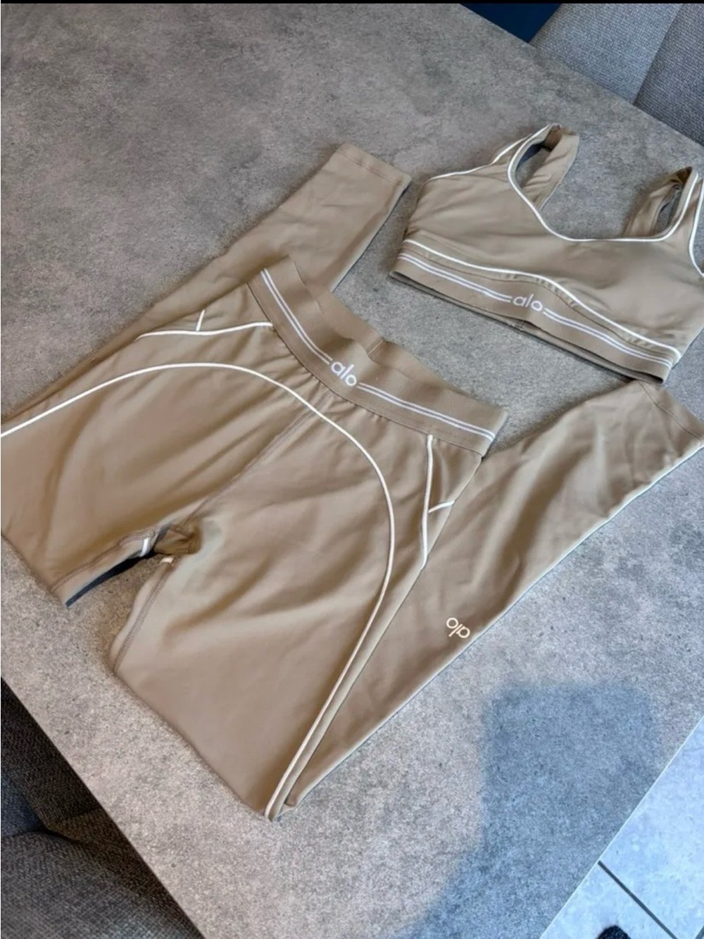 ALO Yoga Two-Piece Active Set in Khaki with White Piping